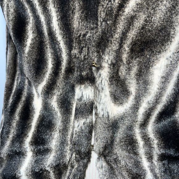 Abbie Mags Chocolate Brown Faux Fur Vest Size Med - Picture 3 of 7